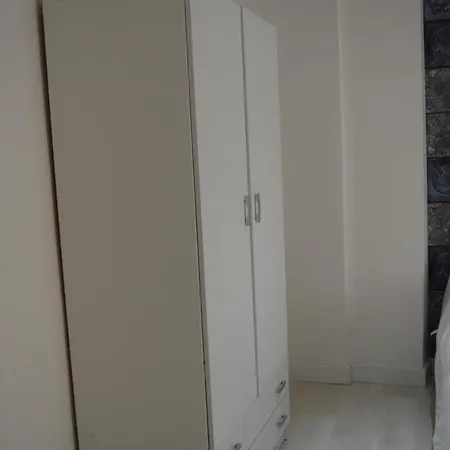 ゲストハウス Ontinyent Rooms